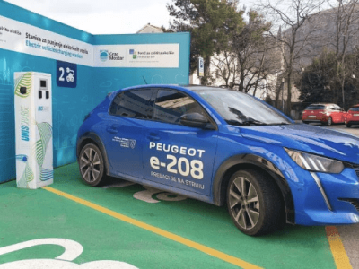 Auto elektric