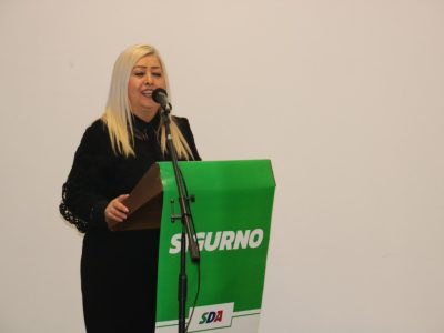 IMG_0100_1280x853