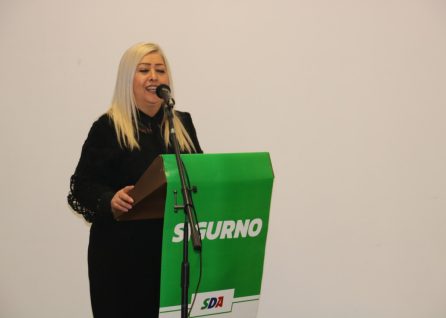 IMG_0100_1280x853
