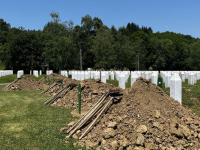 Potocari2010.20juli20-20Lara42028Nova29