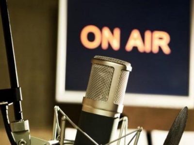 radio-mikrofon-1068x627
